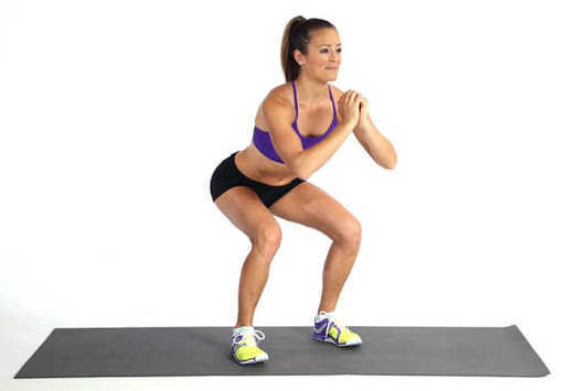 Bài tập Squat giúp se khít vùng kín