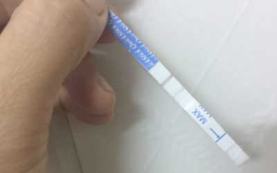 [ NHẬN BIẾT ] 8 Nguyên nhân que thử thai 1 vạch đậm 1 vạch mờ