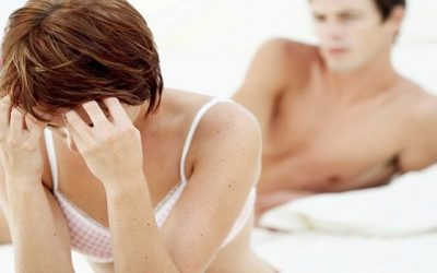 Quan hệ tình dục có đau không? Nguyên nhân & cách khắc phục